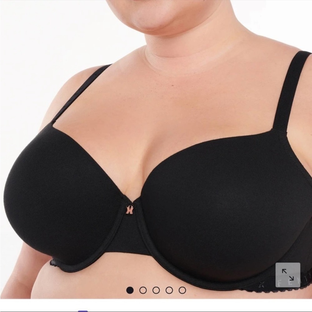 Savage X Fenty black bra